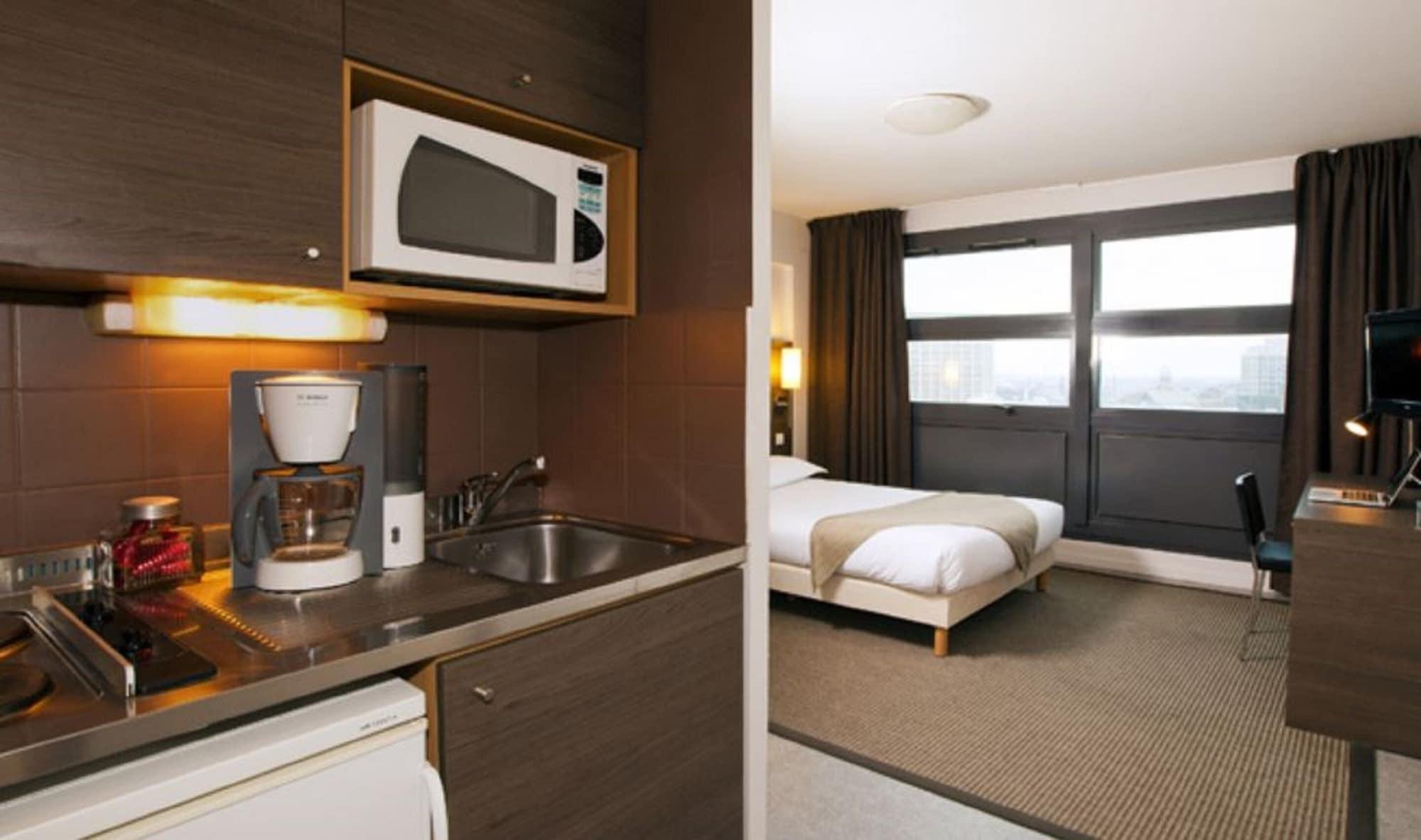 Sejours & Affaires Lille Europe Aparthotel Buitenkant foto