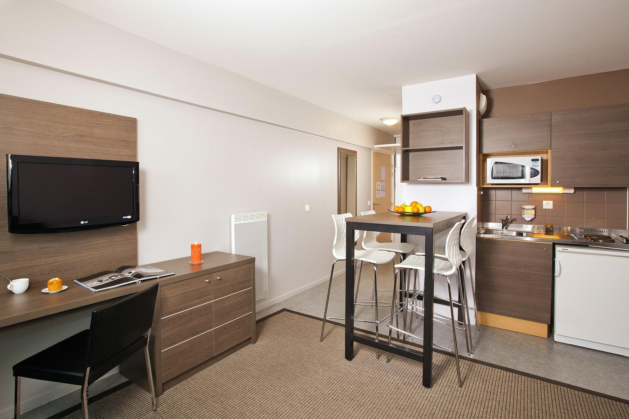 Sejours & Affaires Lille Europe Aparthotel Buitenkant foto
