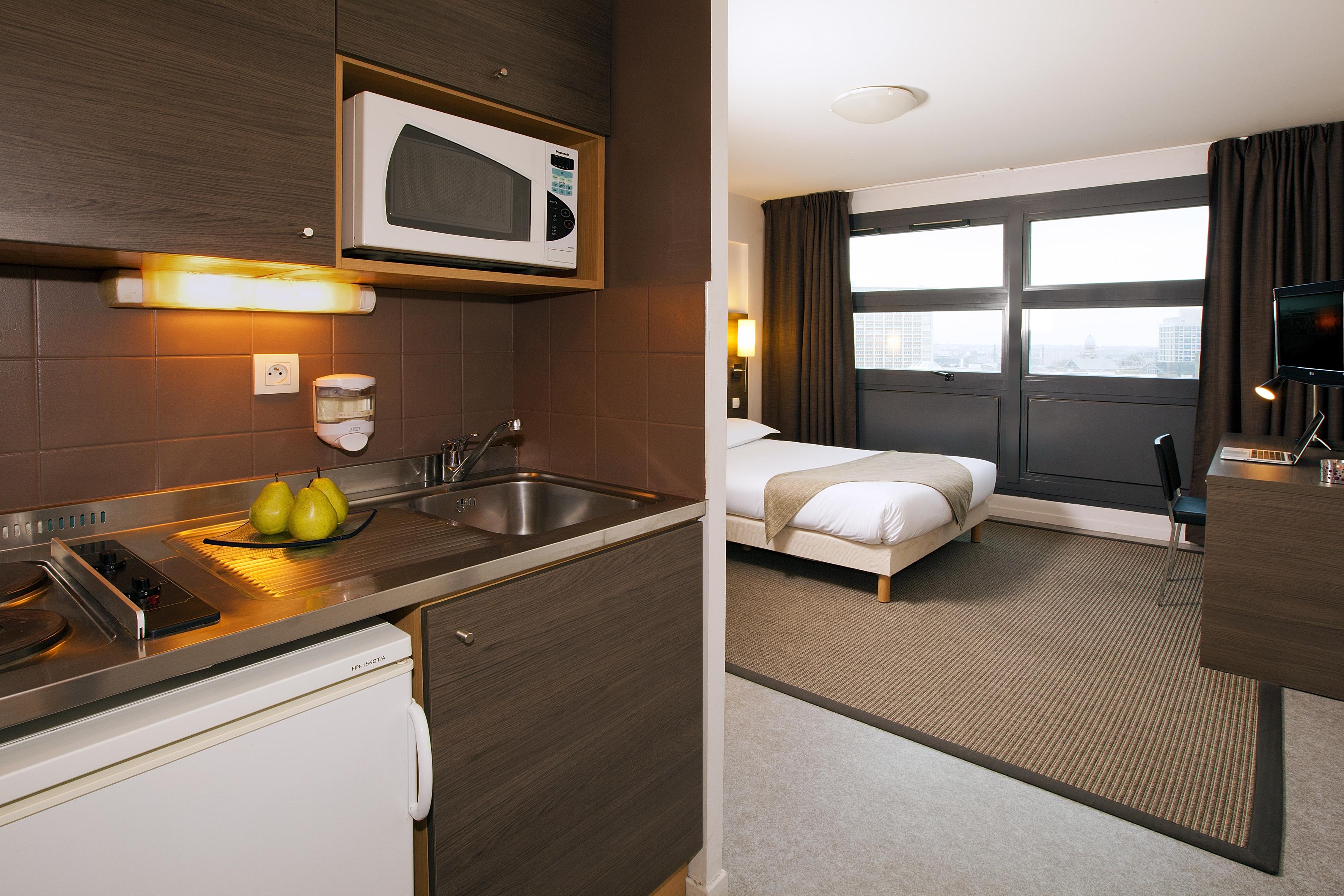 Sejours & Affaires Lille Europe Aparthotel Buitenkant foto